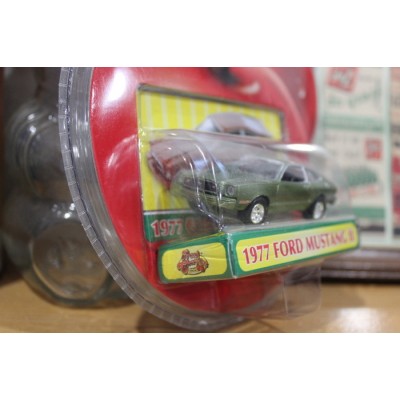 Die-cast Mustang 1977