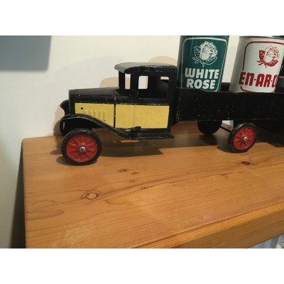 Camion jouet antique