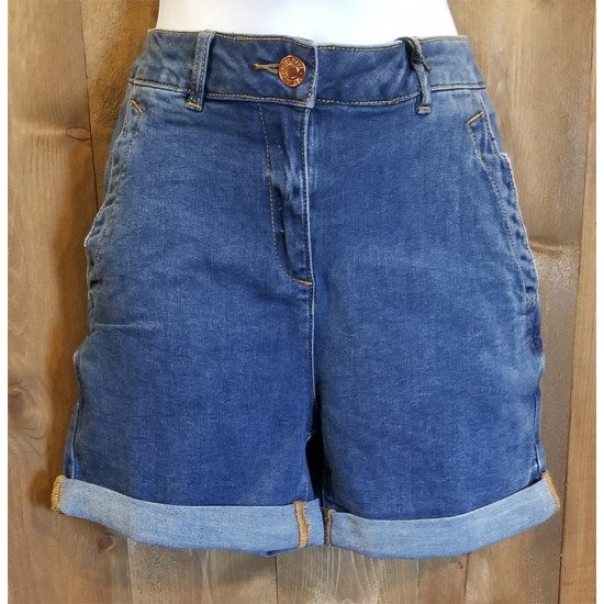 Short jeans bleu délavé