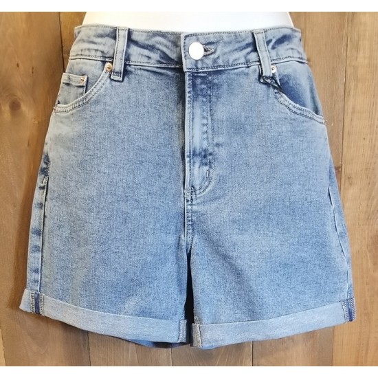 short jeans bleu délavé
