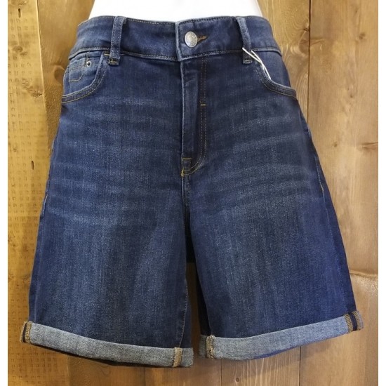short jeans foncé