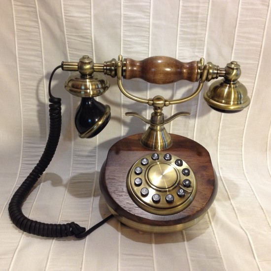 Téléphone antique