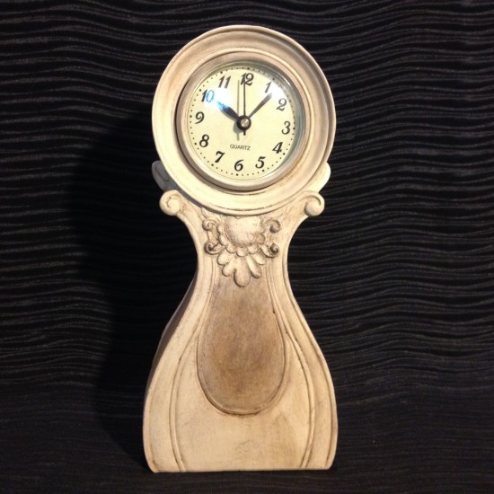 Horloge creme 12 po vieillot table