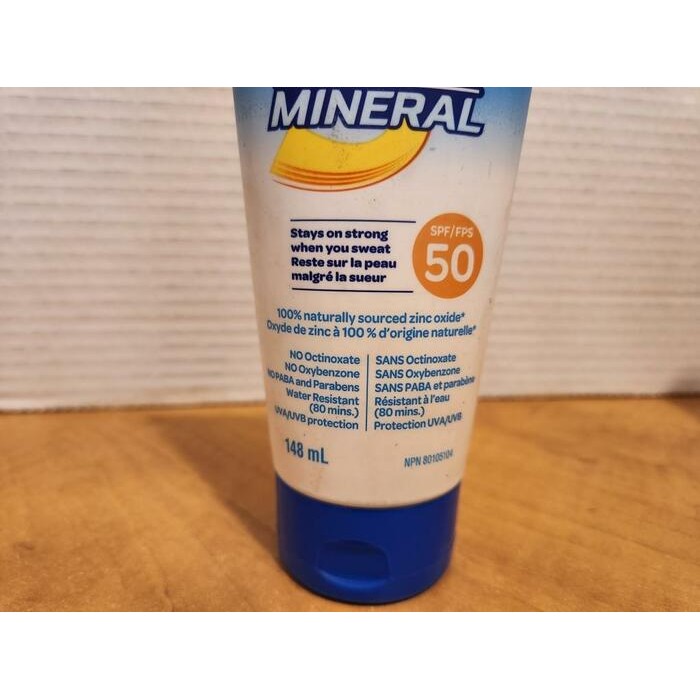 Coppertone Sport Mineral FPS 50 – Crème solaire minérale (Lotion ou Vaporisateur au choix) Coppertone Sport Mineral FPS 50 – Crème solaire minérale (Lotion ou Vaporisateur au choix)