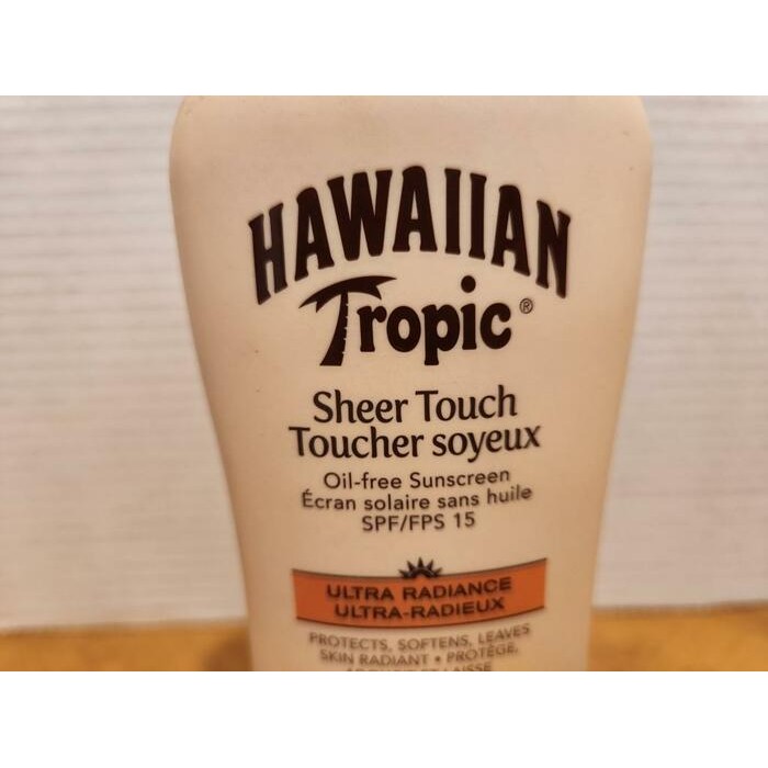 Hawaiian Tropic Sheer Touch FPS 15 – Lotion solaire sans huile 240 ml Hawaiian Tropic Sheer Touch FPS 15 – Lotion solaire sans huile 240 ml