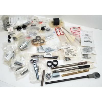 Lot d'articles pour machiniste ou atelier d'usinage 