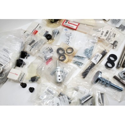 Lot d'articles pour machiniste ou atelier d'usinage 