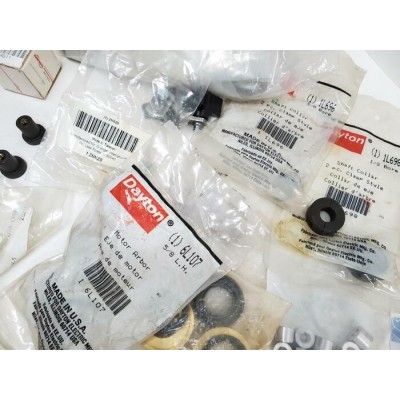 Lot d'articles pour machiniste ou atelier d'usinage 