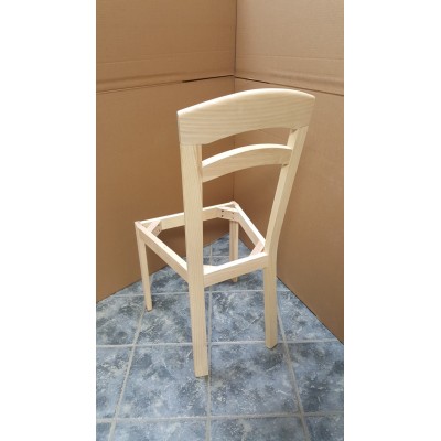 Chaise en bois (frêne) de cuisine #1123 en inventaire