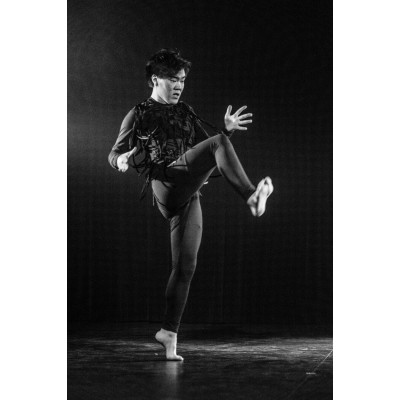 Danse contemporaine, niveau avancé ADOS-ADULTES