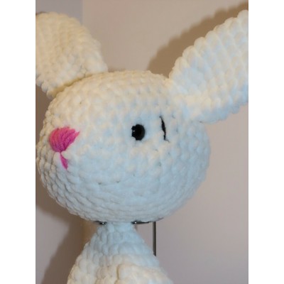 peluche lapin blanc