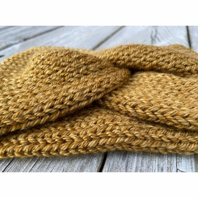 Cache-oreilles croisé  (tricot) - MOYEN