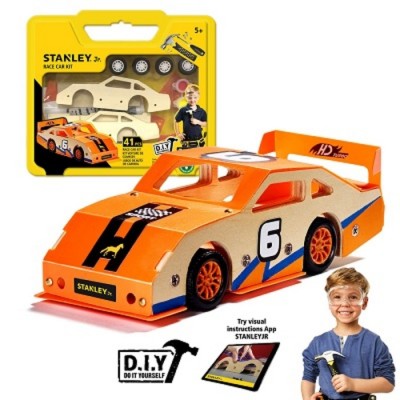 VOITURE DE COURSE À CONSTRUIRE