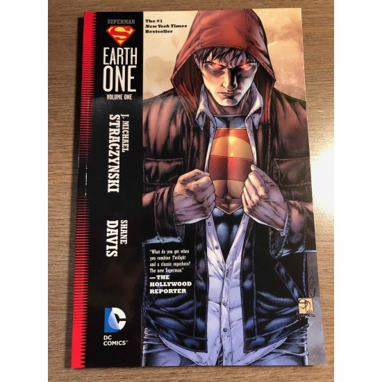 SUPERMAN EARTH ONE TP VOL. 01 - J.M. STRACZYNSKI -...