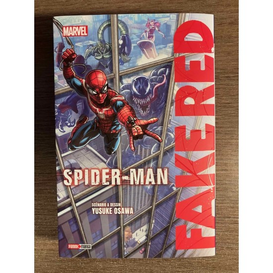SPIDER-MAN FAKE RED - VERSION FRANÇAISE - PANINI...