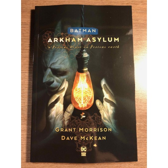 BATMAN ARKHAM ASYLUM TP NEW EDITION - MORRISON / MCKEAN - DC COMICS (2020)