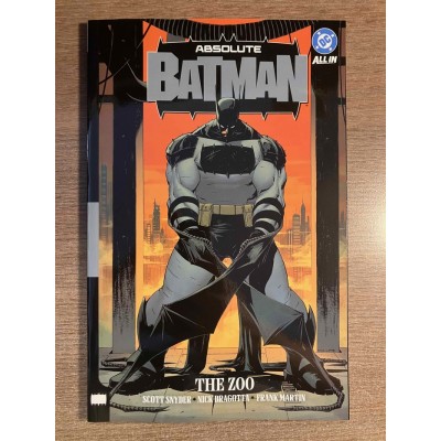 ABSOLUTE BATMAN TP VOL. 01: THE ZOO  -  DC COMICS...
