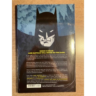 BATMAN YEAR THREE DELUXE EDITION HC - DC COMICS (2025)