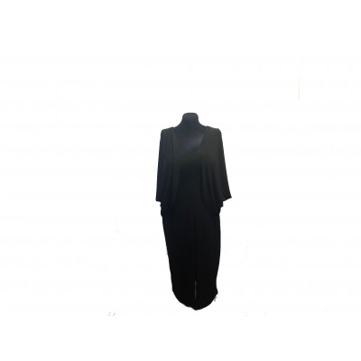 Robe moulante noir a manches volantes