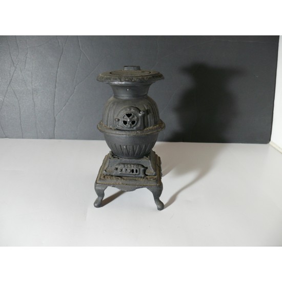 JOLIE PETIT POÊLE MINIATURE EN FONTE, CAST IRON MINIATURE WOOD STOVE 