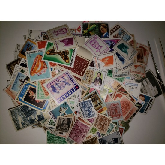 Lot de timbres du monde neuf ou neuf sans...