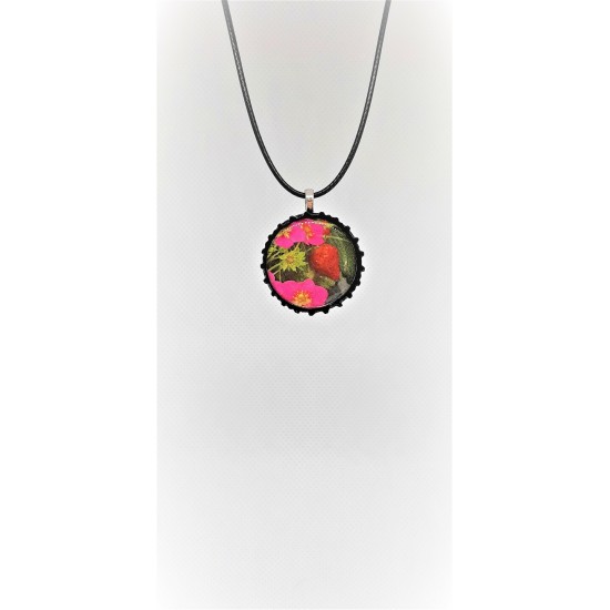 Collier SYMBOLE- fraisier en fleurs