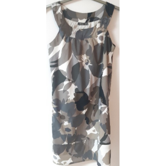 R 07  Style camouflage, marque MEXX gr. 10 ans 