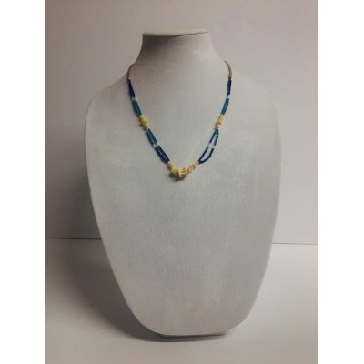 Collier amérindien avec os de brochet...