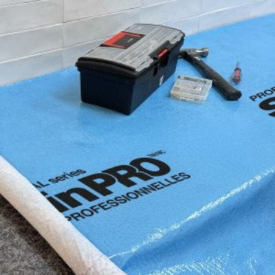 Protection de plancher léger Bleu 40'' x 45'  