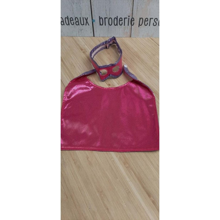 Cape & Masque Rose Cape & Masque Rose