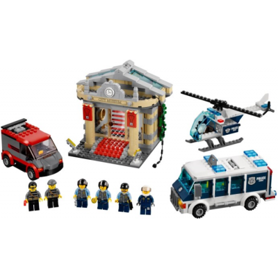 LEGO CITY  Le cambriolage du musée 2013