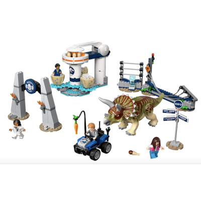 LEGO JURASSIC WORLD Le saccage du tricératops 2019