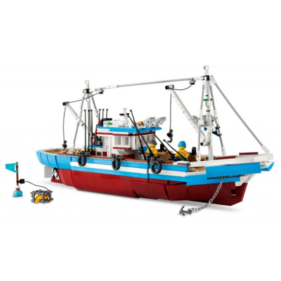 LEGO AFOL Designer Grand bateau de pêche 2022
