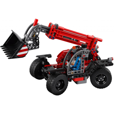 LEGO TECHNIC Vehicule télescopique rouge  2017