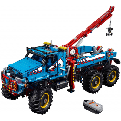 LEGO TECHNIC La dépanneuse tout terrain 6x6  2017