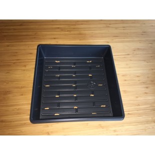 Plateau demi réutilisable avec trous 10'' x 10''...