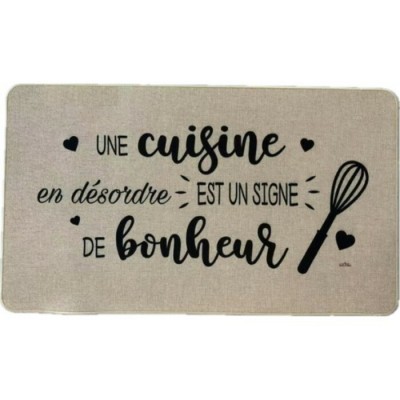 Une cuisine en désordre Une cuisine en désordre