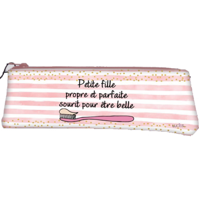 Trousse de brosse à dent / Petit Fille propre et...